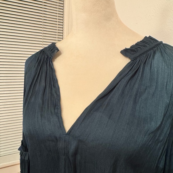 Roan + Ryan Deep Blue Silky Blouse – Size S - Picture 2 of 4